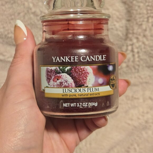 Two 3.7 oz Yankee Candles (Luscious Plum & Mango Peach Salsa) - Picture 2 of 5